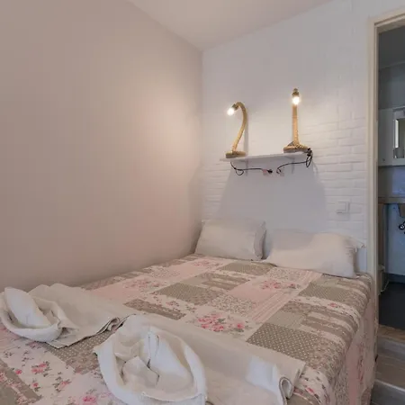 Olympus Apartment